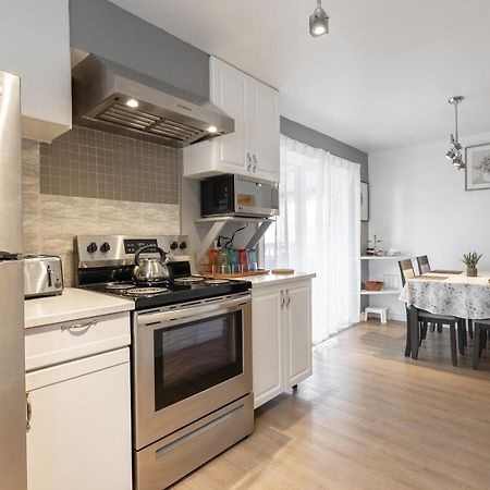 Comfortable Spacious House With Parking Brossard Exteriör bild