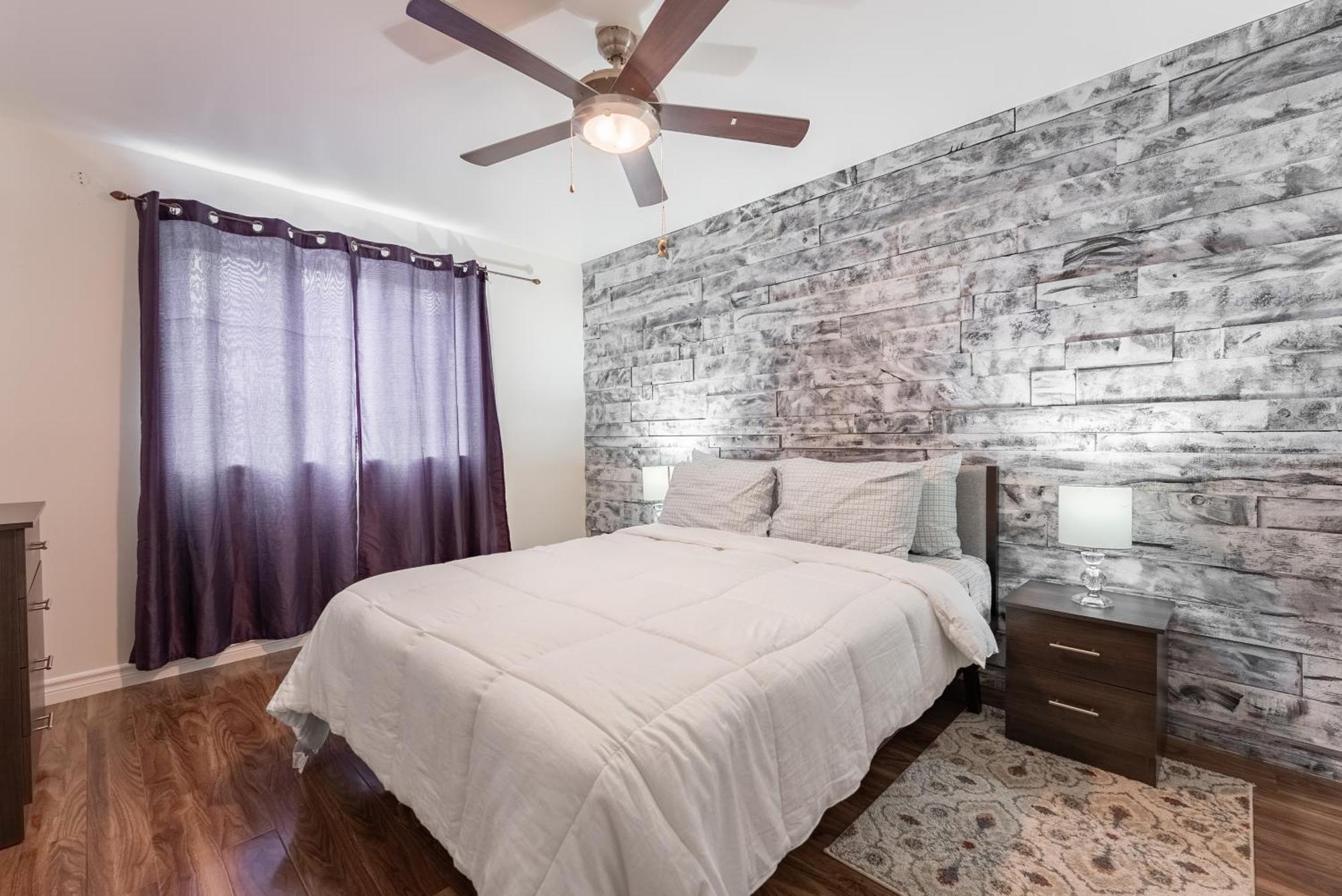 Comfortable Spacious House With Parking Brossard Exteriör bild