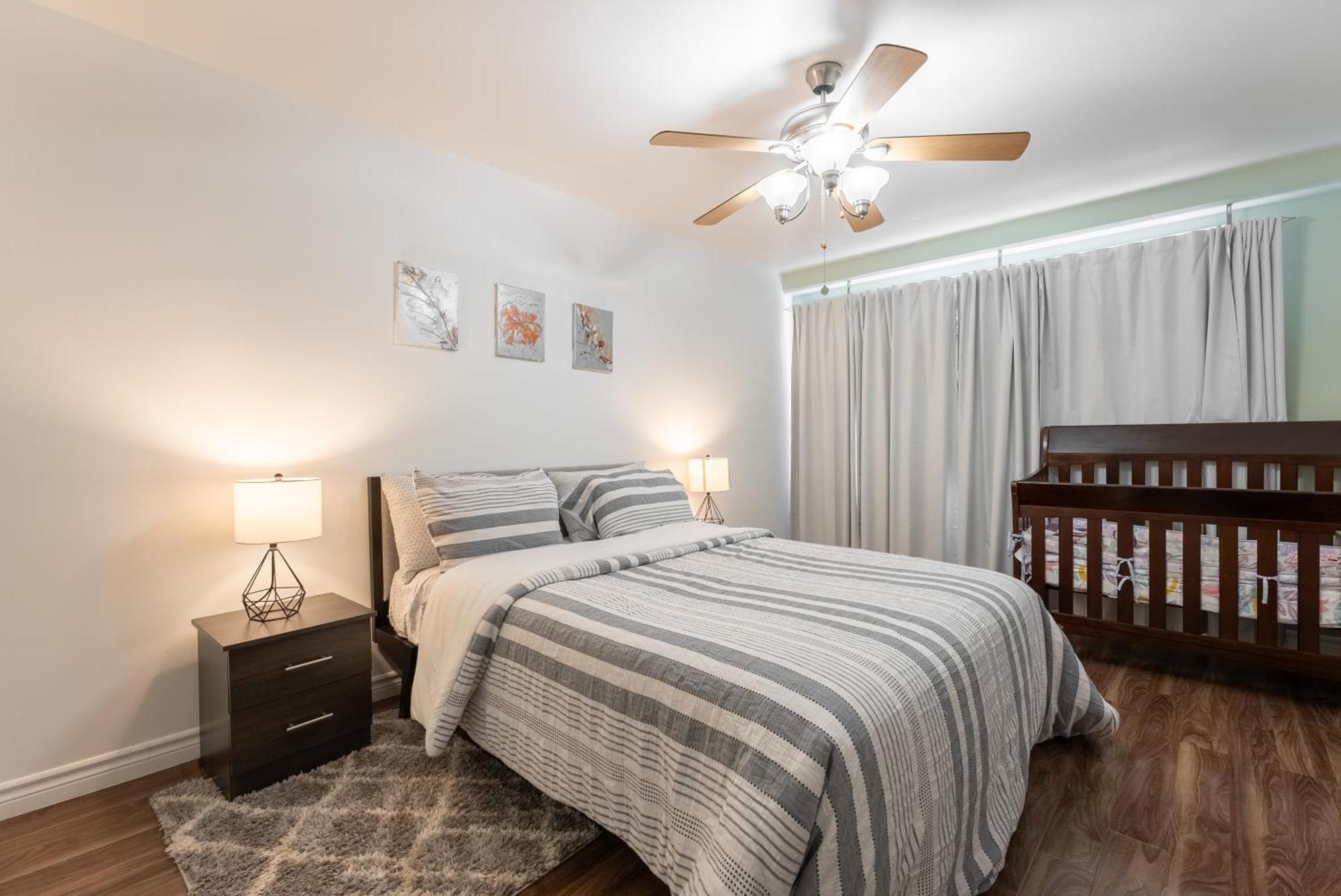 Comfortable Spacious House With Parking Brossard Exteriör bild