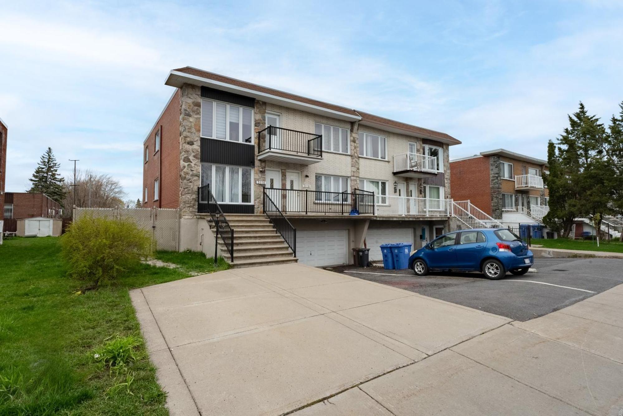 Comfortable Spacious House With Parking Brossard Exteriör bild